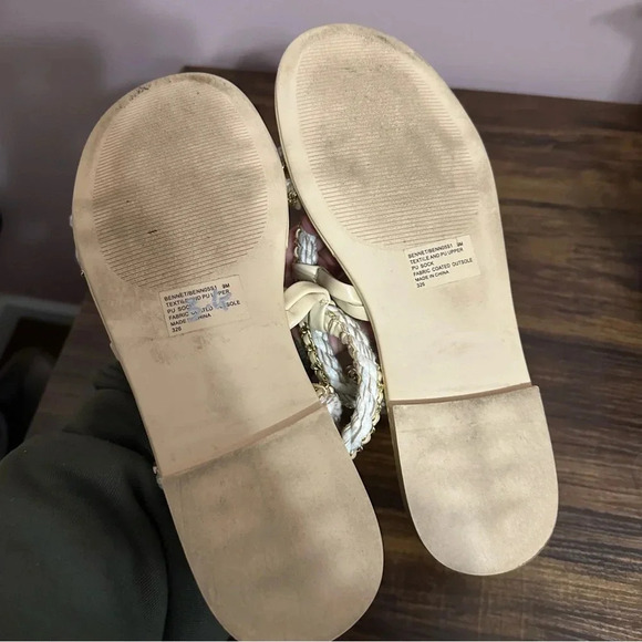 Steve Madden Bennet Sandal - sand slides 9M - Picture 5 of 5